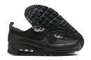 NIKE AIR MAX 90 FUTURA “Triple Black“