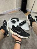 TENIS NIKE NK ZOOM X INVINCIBLE