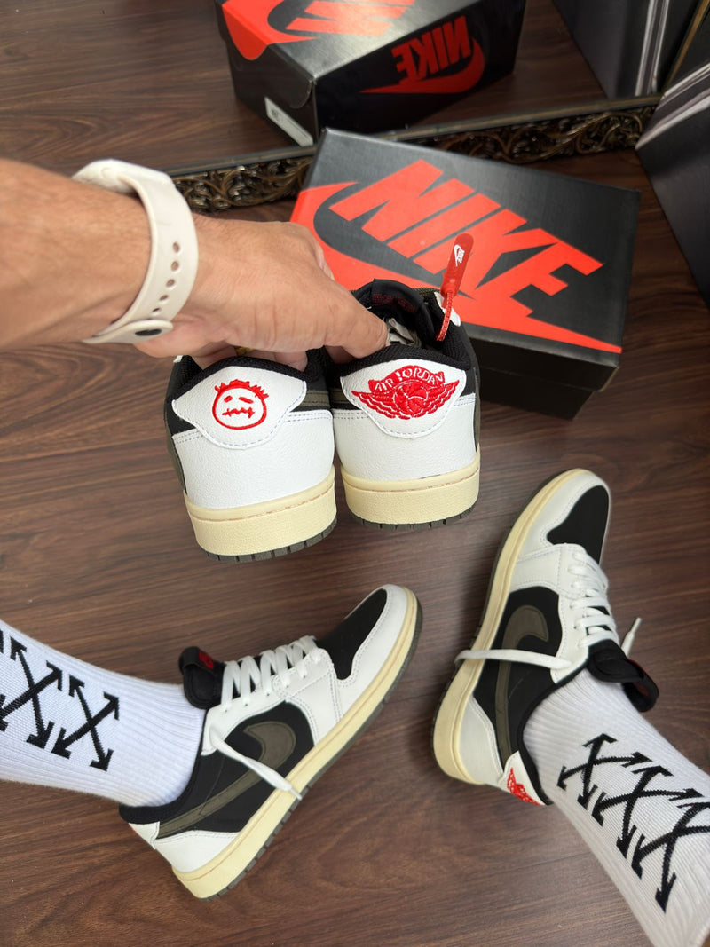 TENIS TRAVIS SCOTT PREMIUM