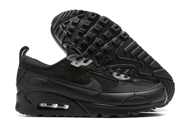 NIKE AIR MAX 90 FUTURA “Triple Black“
