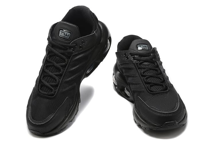 AIR MAX TW 1 “Triple/Black“