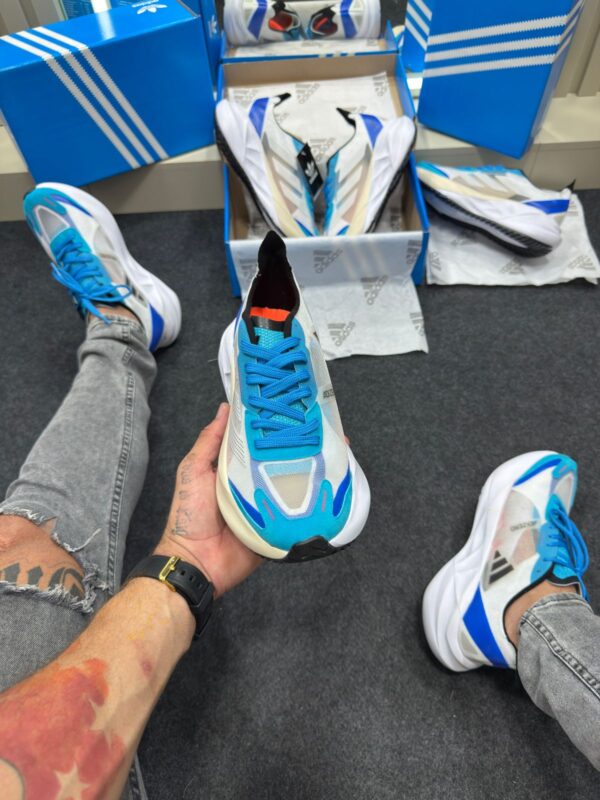 Ténis Adidas Adizero Boston 11