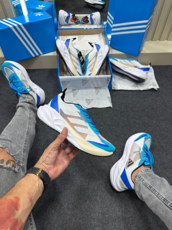 Ténis Adidas Adizero Boston 11