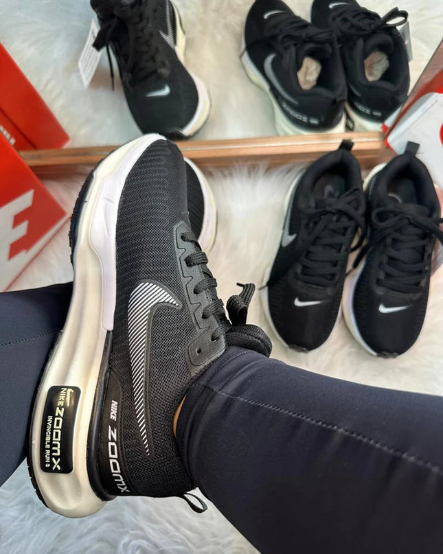 Ténis Nike ZoomX Invincible Run 3