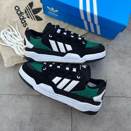 Ténis Adidas Adi2000