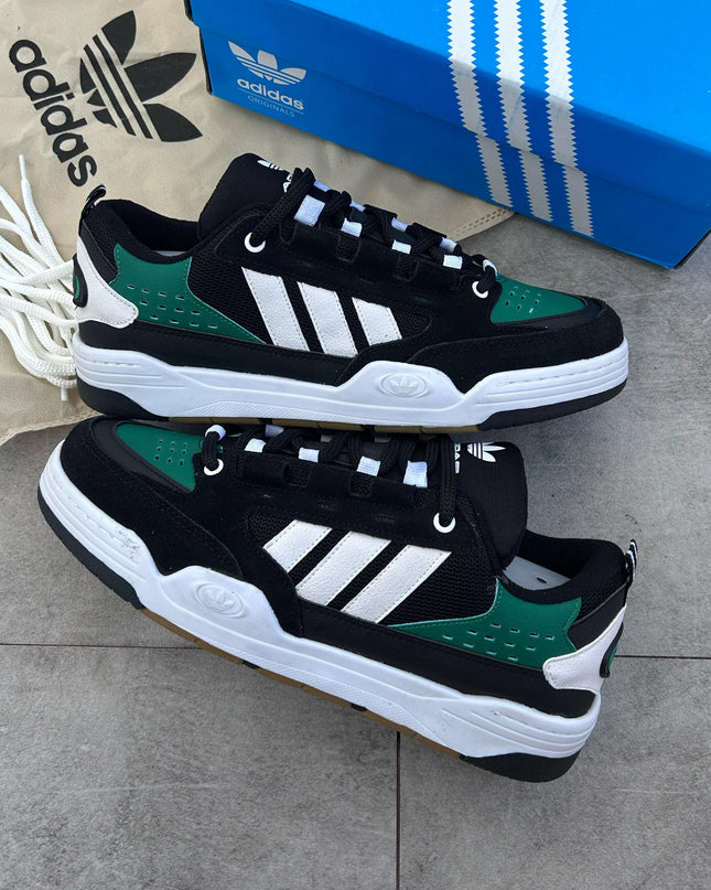 Ténis Adidas Adi2000