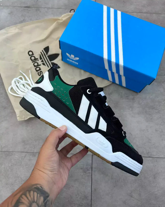 Ténis Adidas Adi2000